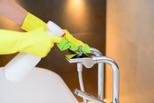 Example of carpet cleaning in a period Covent Garden flat with room-based pricing