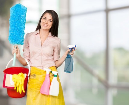 On-site curtain cleaning service in a Covent Garden property